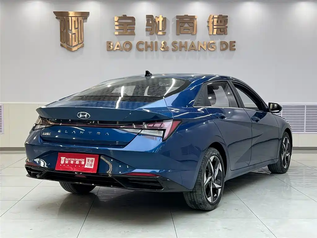 Hyundai Hyundai Elantra 2021 1.5L CVT LUX Premium Edition 2021 - thumbnail 4