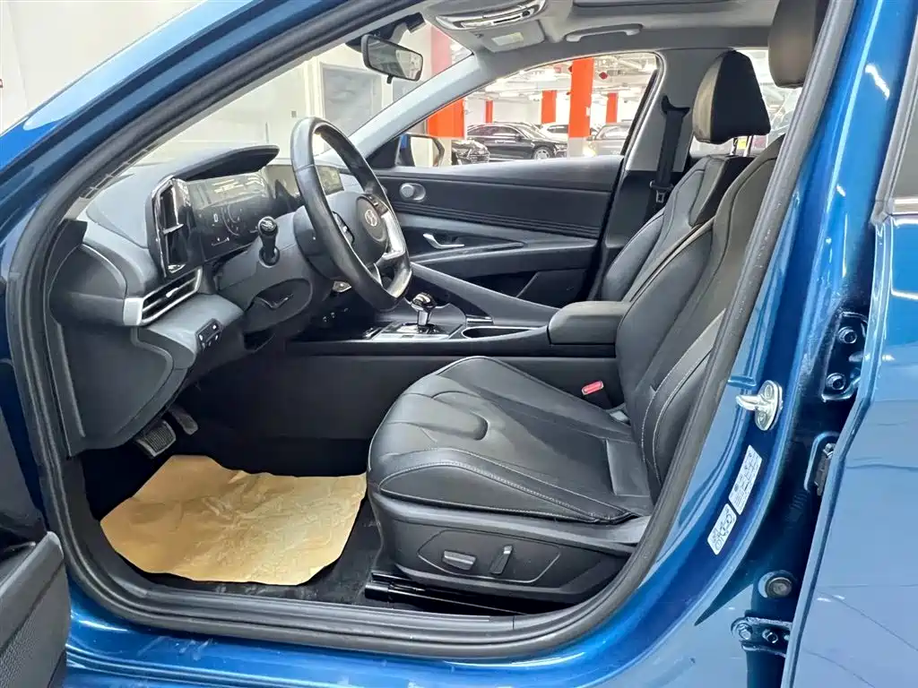 Hyundai Hyundai Elantra 2021 1.5L CVT LUX Premium Edition 2021 - thumbnail 13