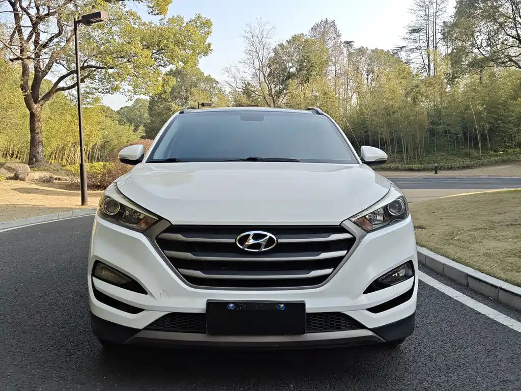 Hyundai Hyundai Tucson 2015 1.6T DCT 2WD Smart Edition 2016 - thumbnail 2