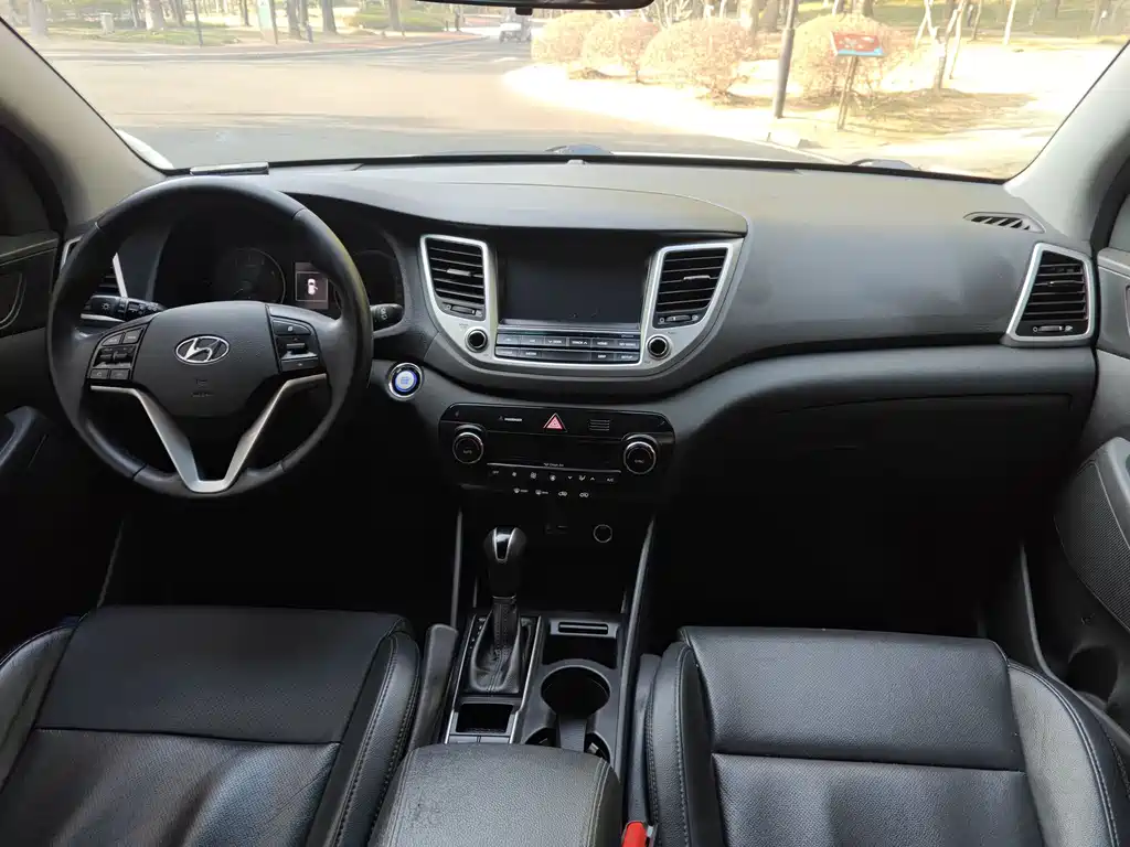 Hyundai Hyundai Tucson 2015 1.6T DCT 2WD Smart Edition 2016 - thumbnail 8