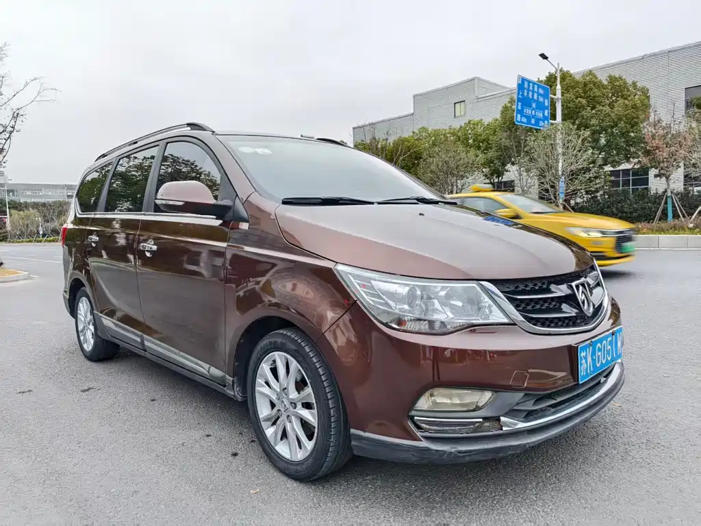 Baojun Baojun 730 2016 1.5L Manual Comfort 7-seater China V 2016 - thumbnail 3
