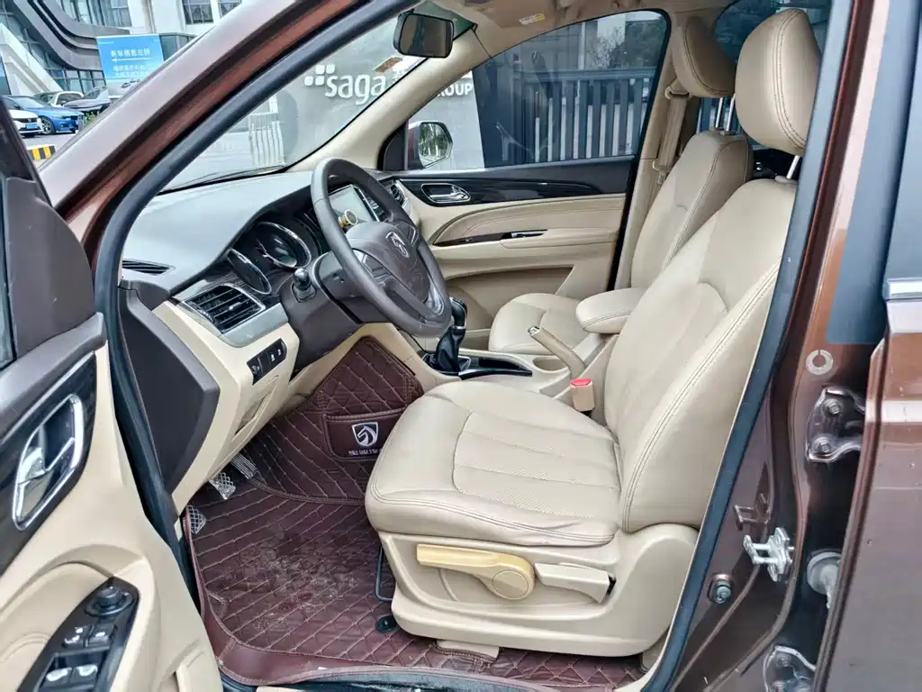 Baojun Baojun 730 2016 1.5L Manual Comfort 7-seater China V 2016 - thumbnail 5