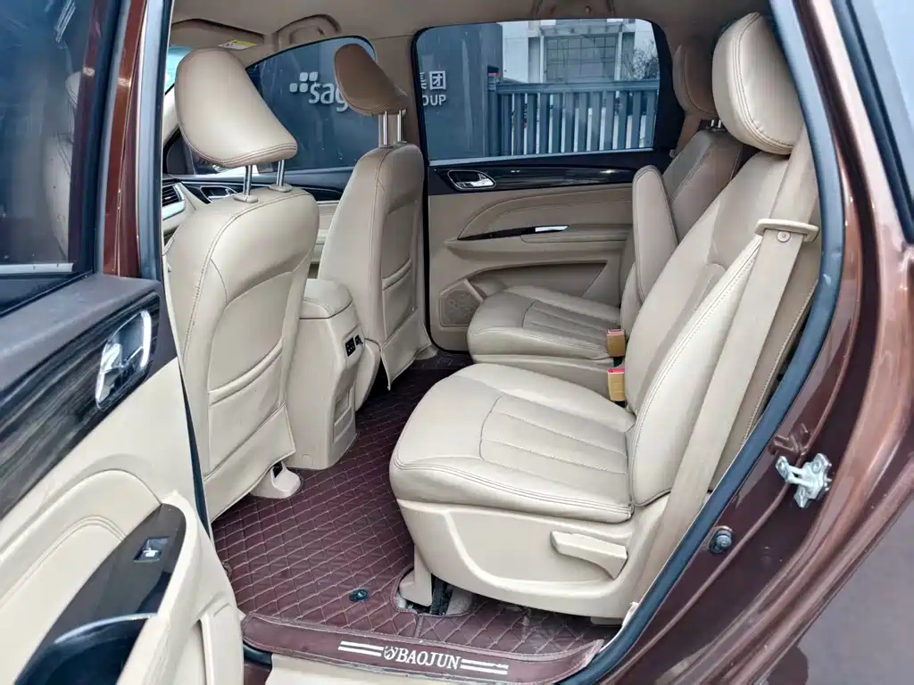 Baojun Baojun 730 2016 1.5L Manual Comfort 7-seater China V 2016 - thumbnail 9