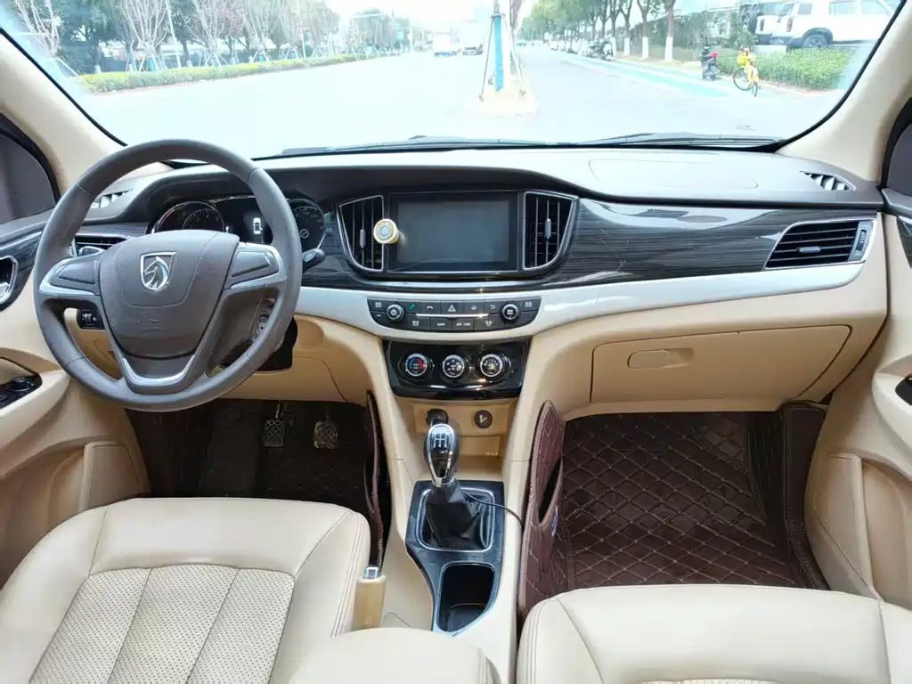 Baojun Baojun 730 2016 1.5L Manual Comfort 7-seater China V 2016 - thumbnail 11