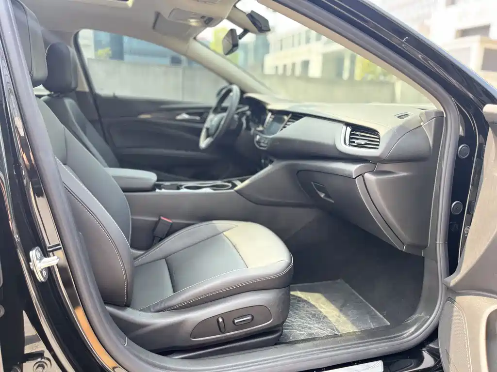 Buick Buick Regal 2024 25T Premium Edition 2024 - thumbnail 6