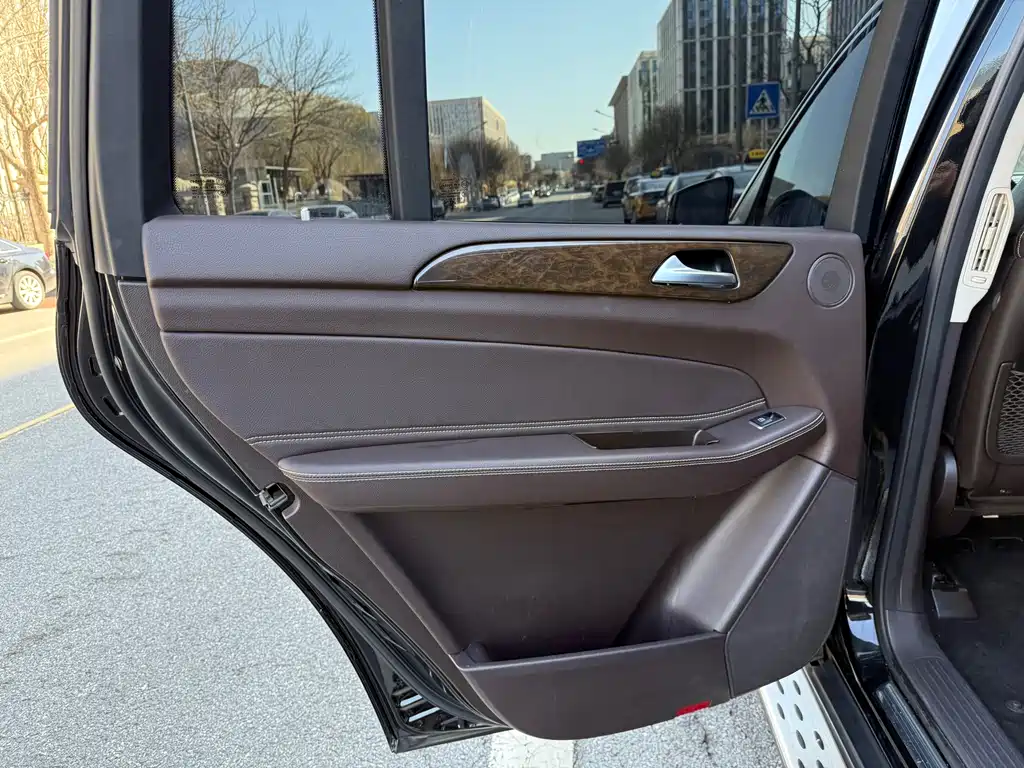 Mercedes-Benz Mercedes-Benz GLS 2018 GLS 400 4MATIC Dynamic 2018 - thumbnail 17