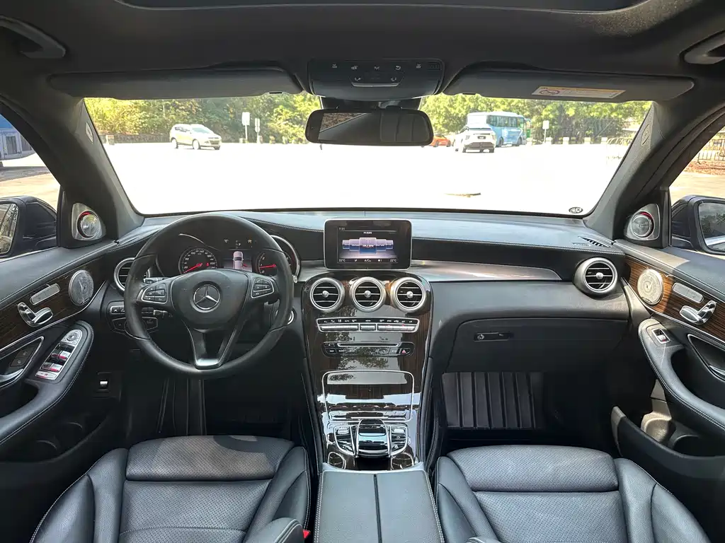 Mercedes-Benz Mercedes-Benz GLC 2018 Facelift GLC 260 4MATIC Luxury Edition 2018 - thumbnail 10