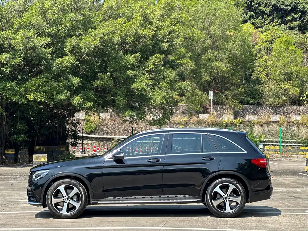 Mercedes-Benz Mercedes-Benz GLC 2018 Facelift GLC 260 4MATIC Luxury Edition 2018 - thumbnail 13