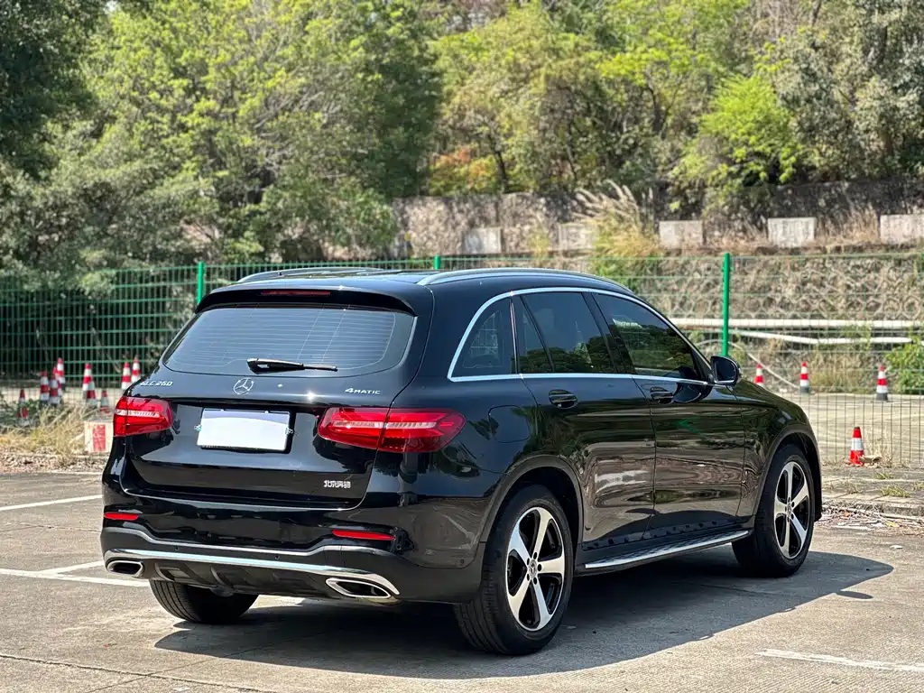 Mercedes-Benz Mercedes-Benz GLC 2018 Facelift GLC 260 4MATIC Luxury Edition 2018 - thumbnail 16