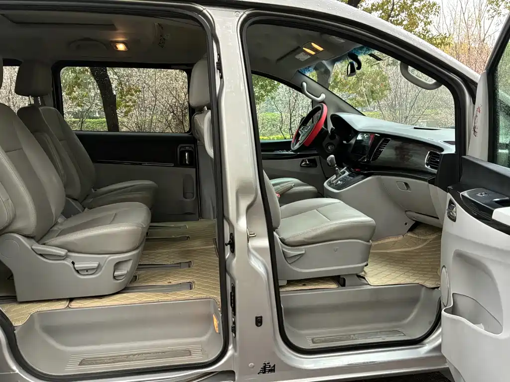 JAC Group Rui Feng M5 2014 Color Tour 2.0T Gasoline Manual Business Edition 2015 - thumbnail 5