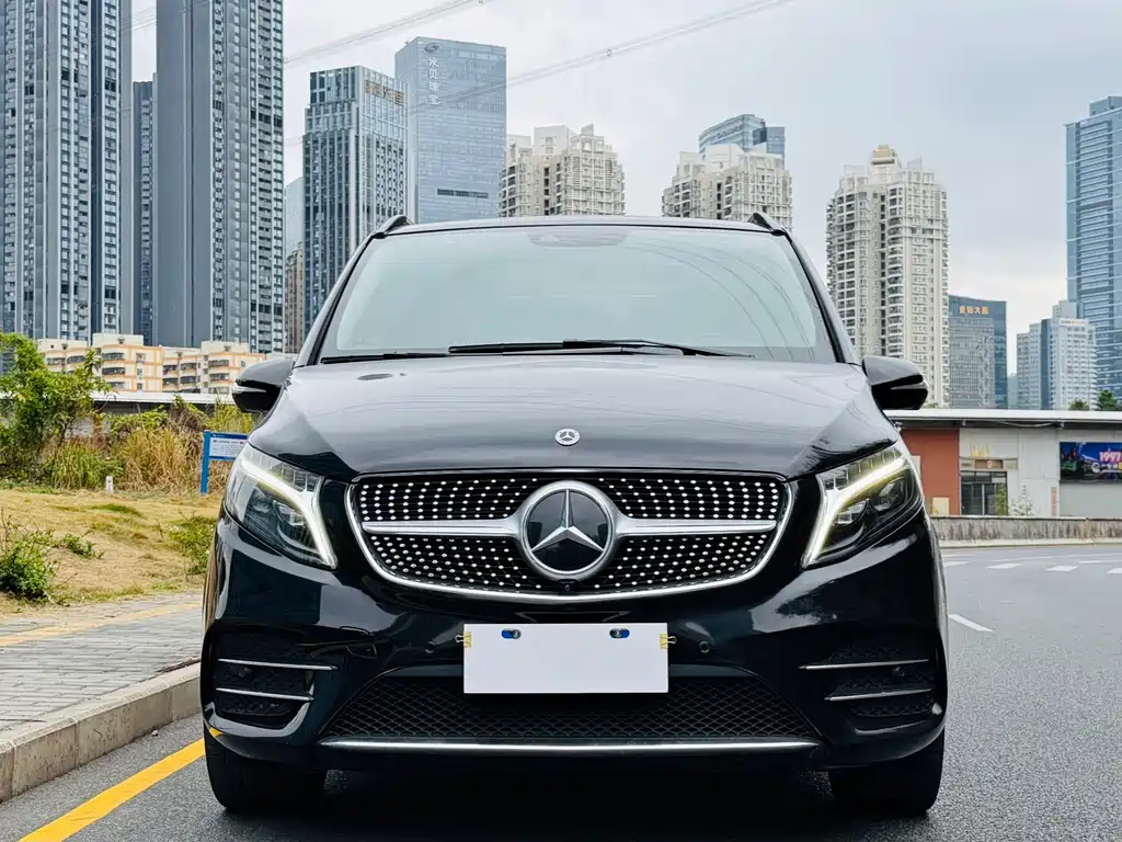 Mercedes-Benz Mercedes-Benz V-Class 2022 V 260 L Long Wheelbase Luxury Edition 2023 - thumbnail 2