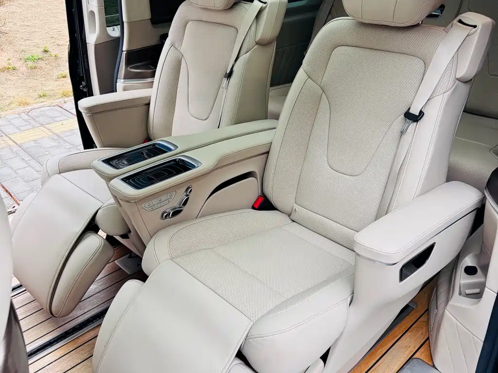 Mercedes-Benz Mercedes-Benz V-Class 2022 V 260 L Long Wheelbase Luxury Edition 2023 - thumbnail 6
