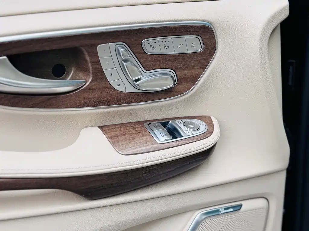 Mercedes-Benz Mercedes-Benz V-Class 2022 V 260 L Long Wheelbase Luxury Edition 2023 - thumbnail 11