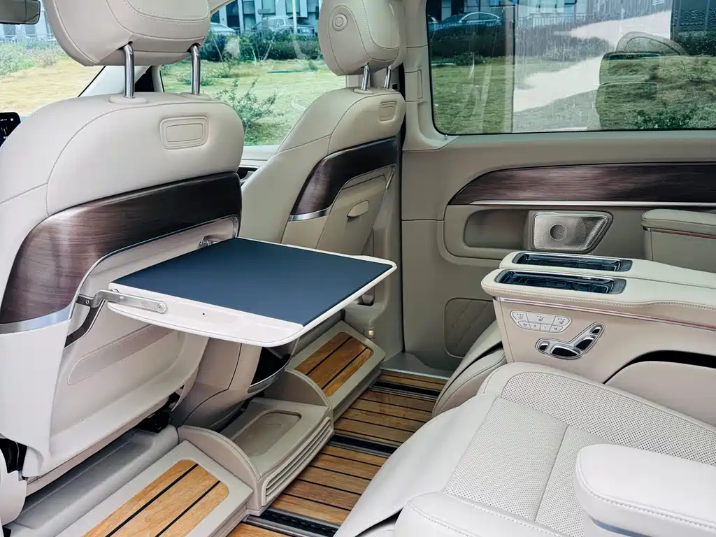 Mercedes-Benz Mercedes-Benz V-Class 2022 V 260 L Long Wheelbase Luxury Edition 2023 - thumbnail 12