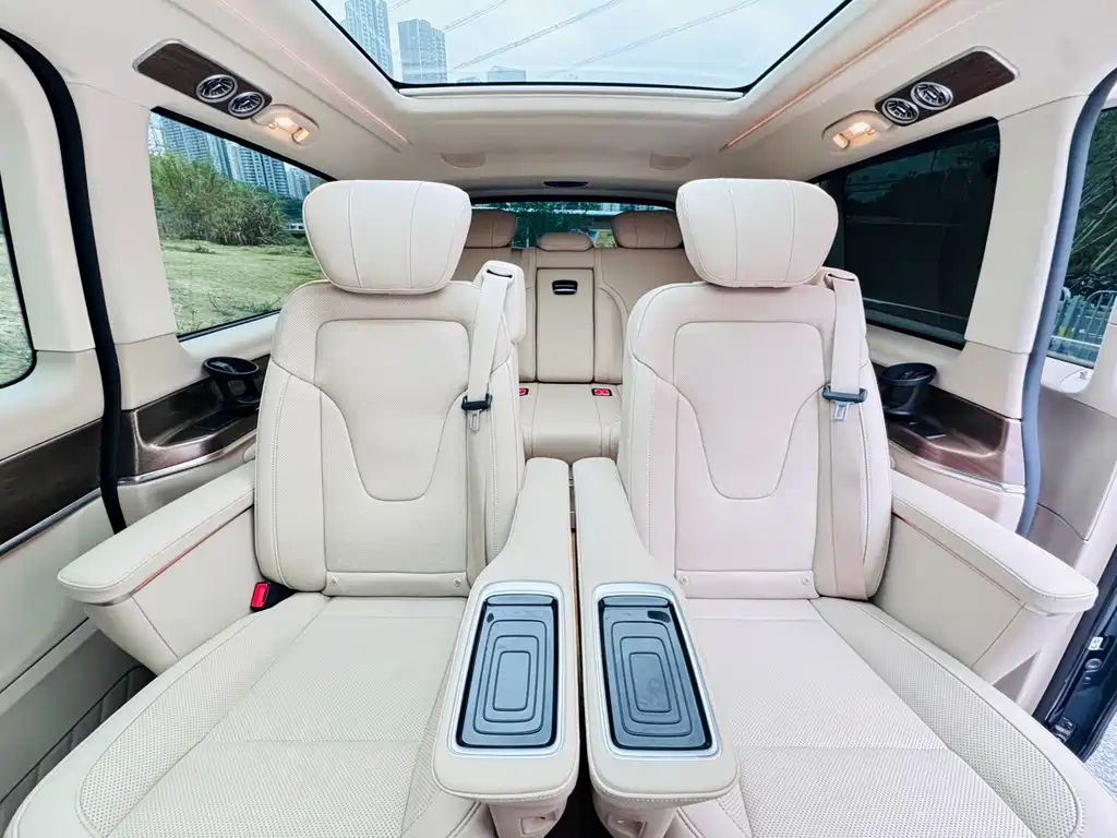 Mercedes-Benz Mercedes-Benz V-Class 2022 V 260 L Long Wheelbase Luxury Edition 2023 - thumbnail 13