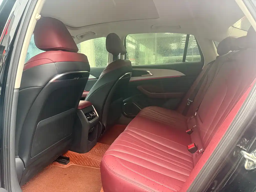 Hongqi Hongqi H5 2025 2.0T Automatic Flag Enjoyment Edition 2025 - thumbnail 5