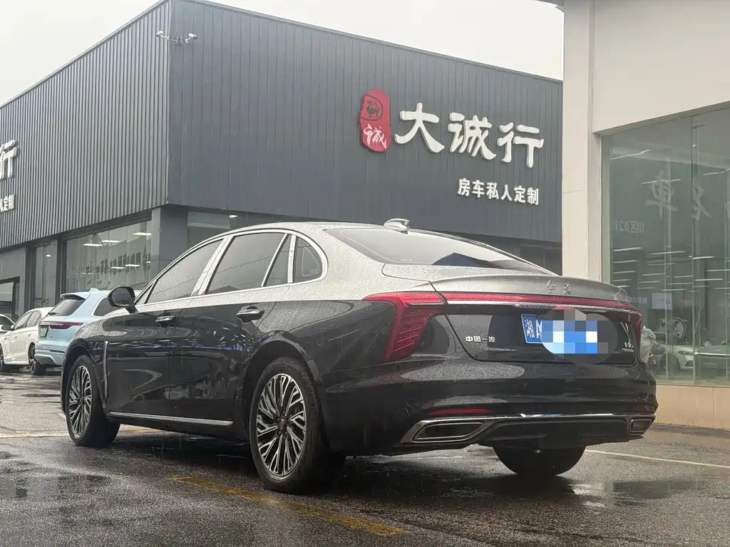 Hongqi Hongqi H5 2025 2.0T Automatic Flag Enjoyment Edition 2025 - thumbnail 12