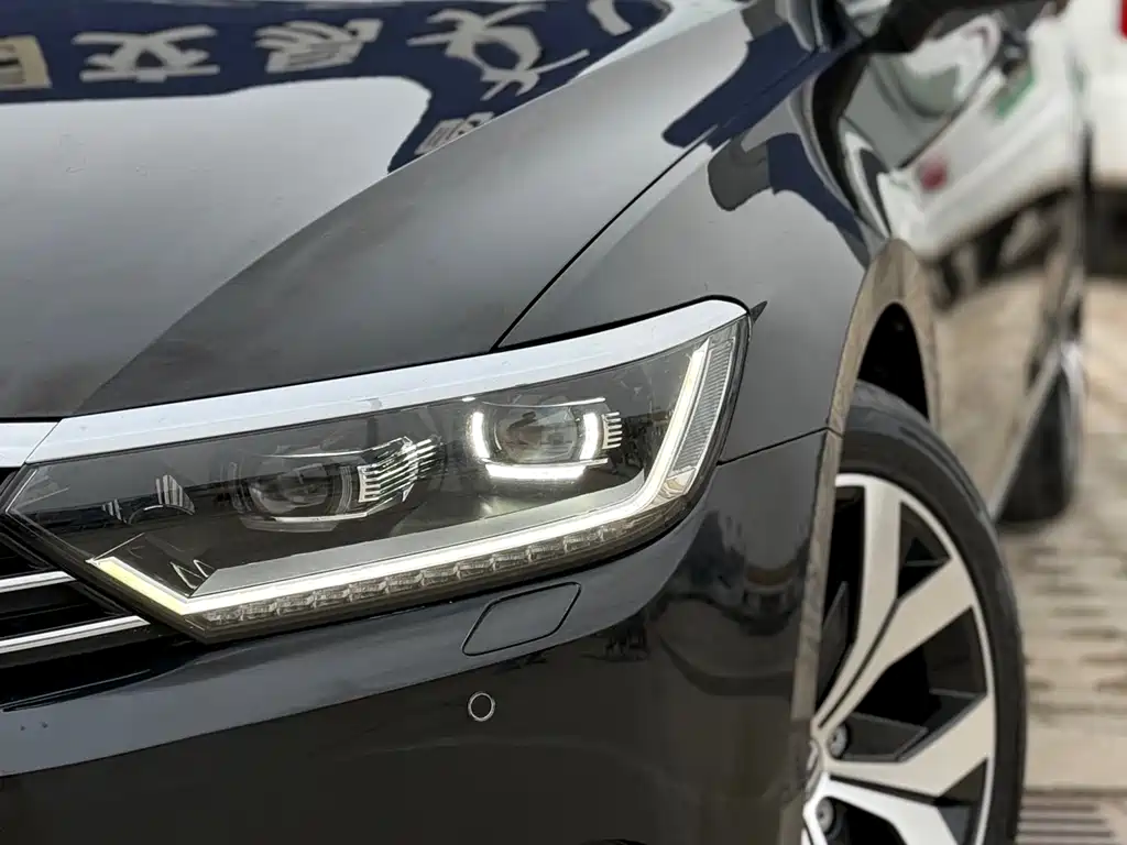 Volkswagen Magotan 2018 330TSI DSG Premium Edition 2019 - thumbnail 13