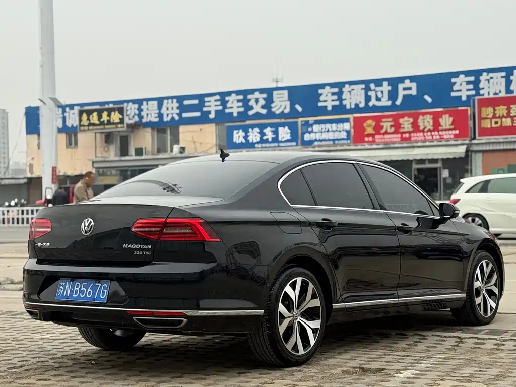 Volkswagen Magotan 2018 330TSI DSG Premium Edition 2019 - thumbnail 14