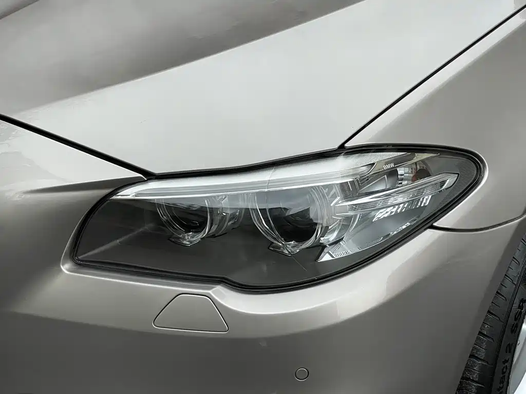 BMW BMW 5 Series 2014 520Li Elegant Edition 2015 - thumbnail 9