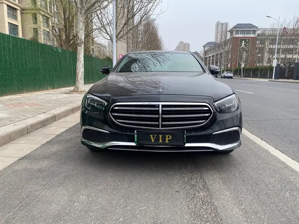 Mercedes-Benz Mercedes-Benz E-Class 2022 E 350 e L Plug-in Hybrid Sedan 2022 - thumbnail 2