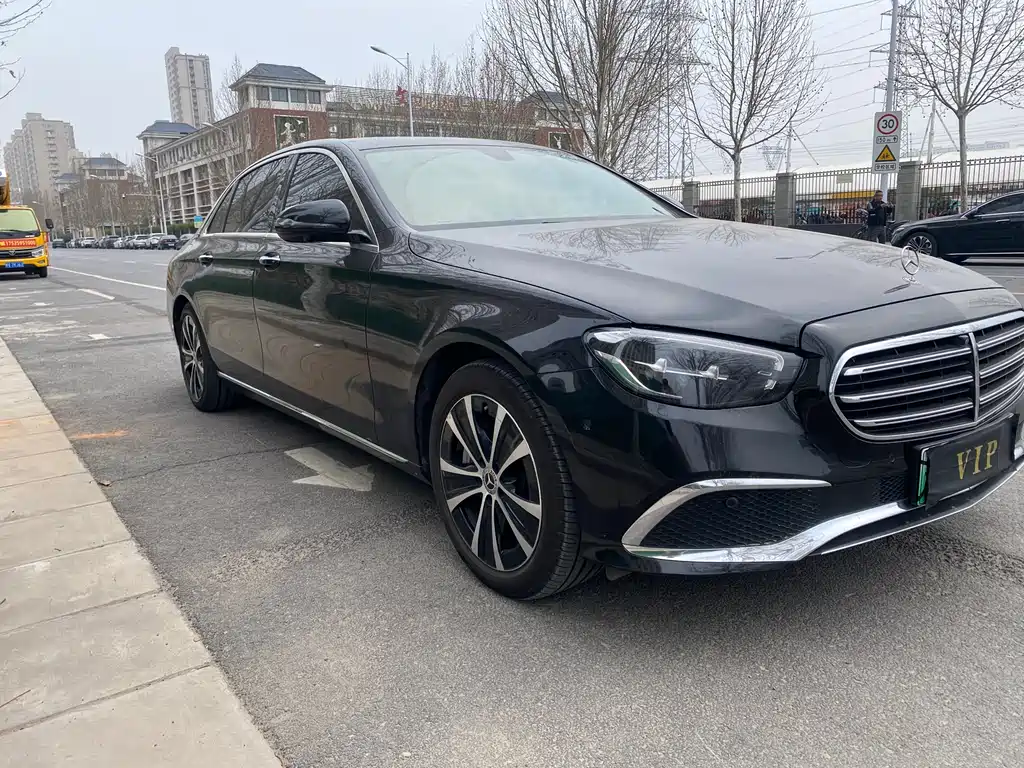 Mercedes-Benz Mercedes-Benz E-Class 2022 E 350 e L Plug-in Hybrid Sedan 2022 - thumbnail 3