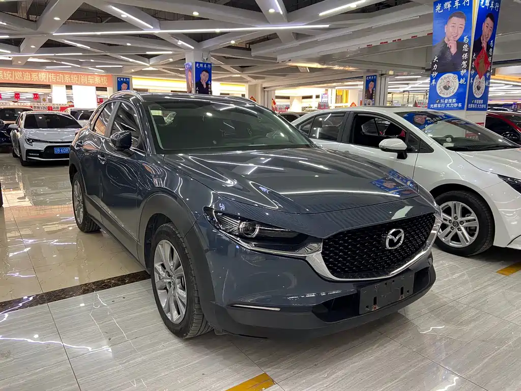 Mazda Mazda CX-30 2022 2.0L Automatic Jia Yue Edition 2022 - thumbnail 3