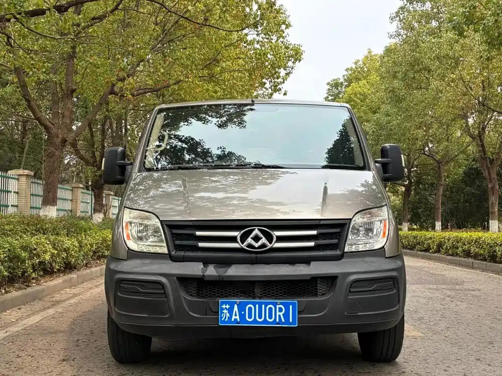 Maxus MAXUS V80 2014 2.5T Short Wheelbase Low Roof 2014 - thumbnail 2