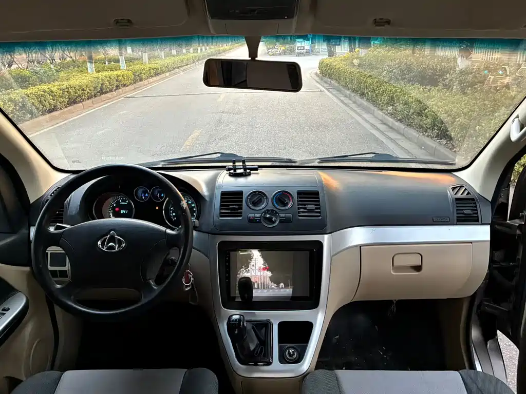 Changan Kai Cheng Changan Ruixing M90 2018 2.0L CNG Flat Roof Hatchback 6-Seat 4G94S 2018 - thumbnail 8