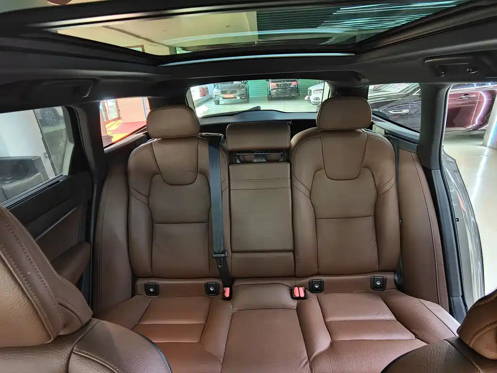Volvo Volvo V90 2021 Cross Country B5 AWD Intelligent Distance Edition 2021 - thumbnail 13