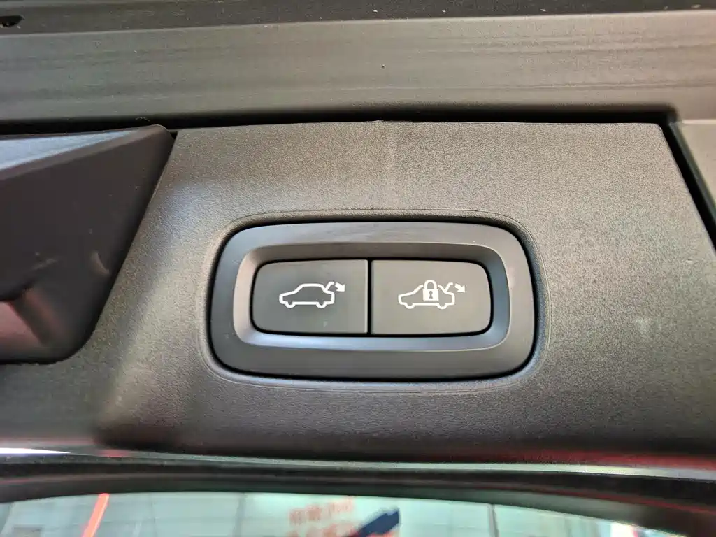 Volvo Volvo V90 2021 Cross Country B5 AWD Intelligent Distance Edition 2021 - thumbnail 16