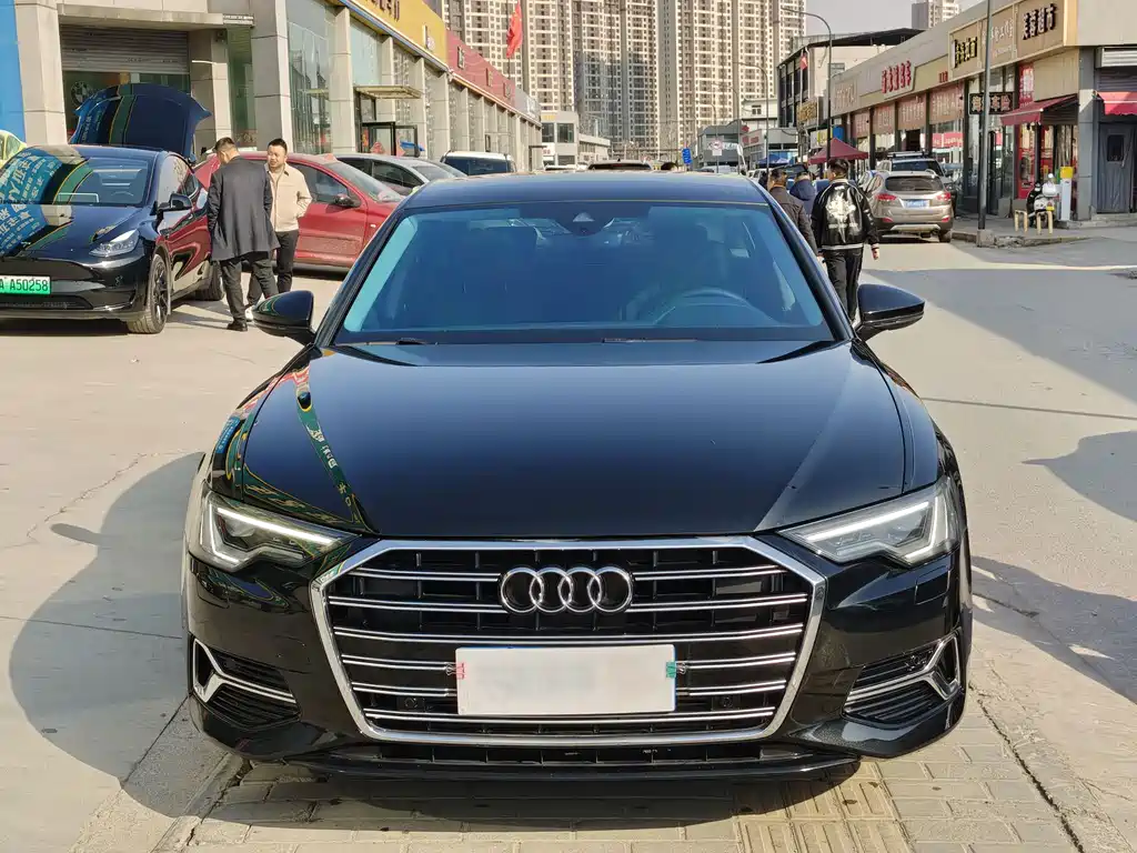 Audi Audi A6L 2023 40 TFSI Luxury Elegant Model 2023 - thumbnail 2