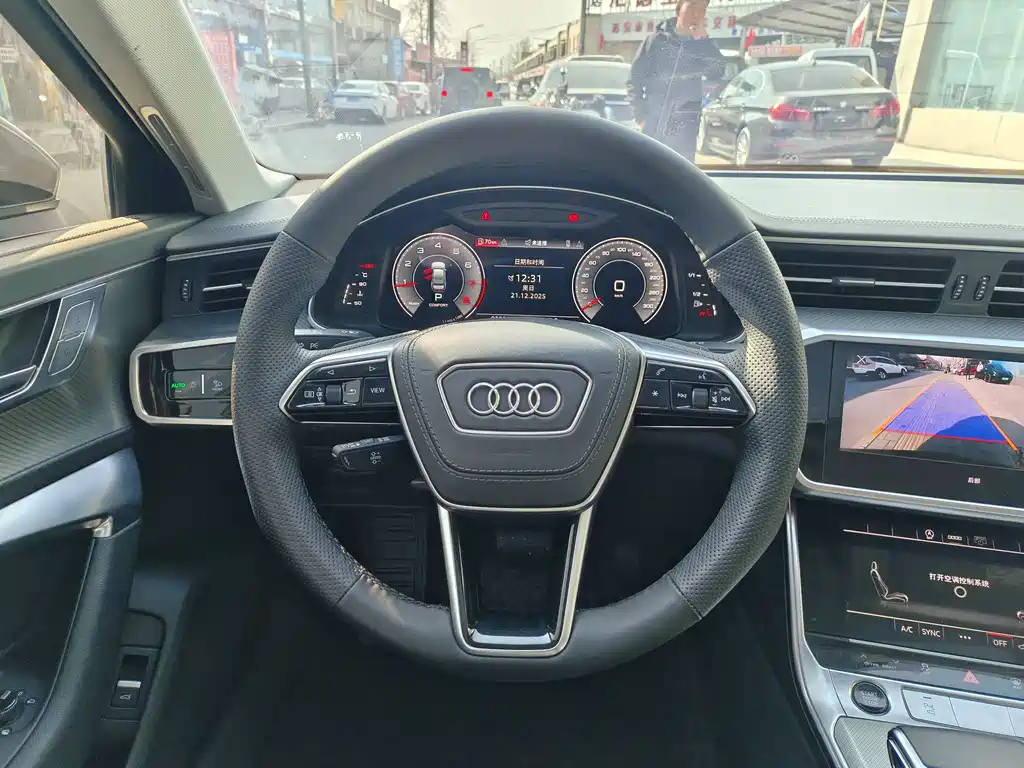 Audi Audi A6L 2023 40 TFSI Luxury Elegant Model 2023 - thumbnail 10