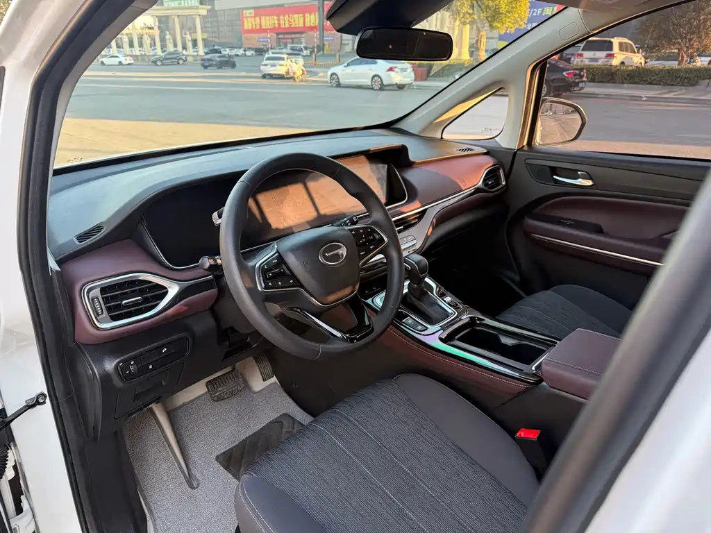 GAC Trumpchi GAC Trumpchi M6 2023 PRO 270T DCT Elite Edition 2023 - thumbnail 4