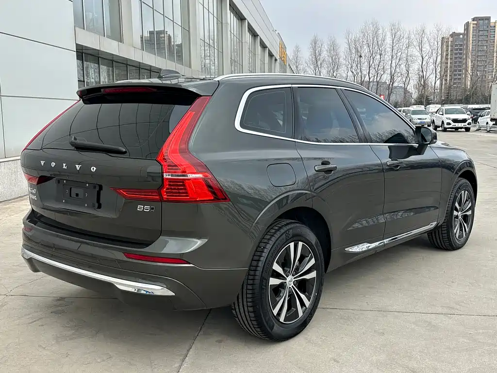 Volvo Volvo XC60 2022 B5 AWD Momentum Luxury Edition 2022 - thumbnail 12