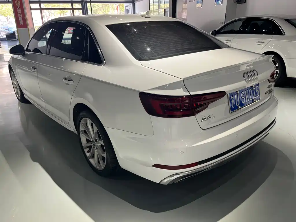 Audi Audi A4L 2019 45 TFSI quattro Sport Edition 2019 - thumbnail 5