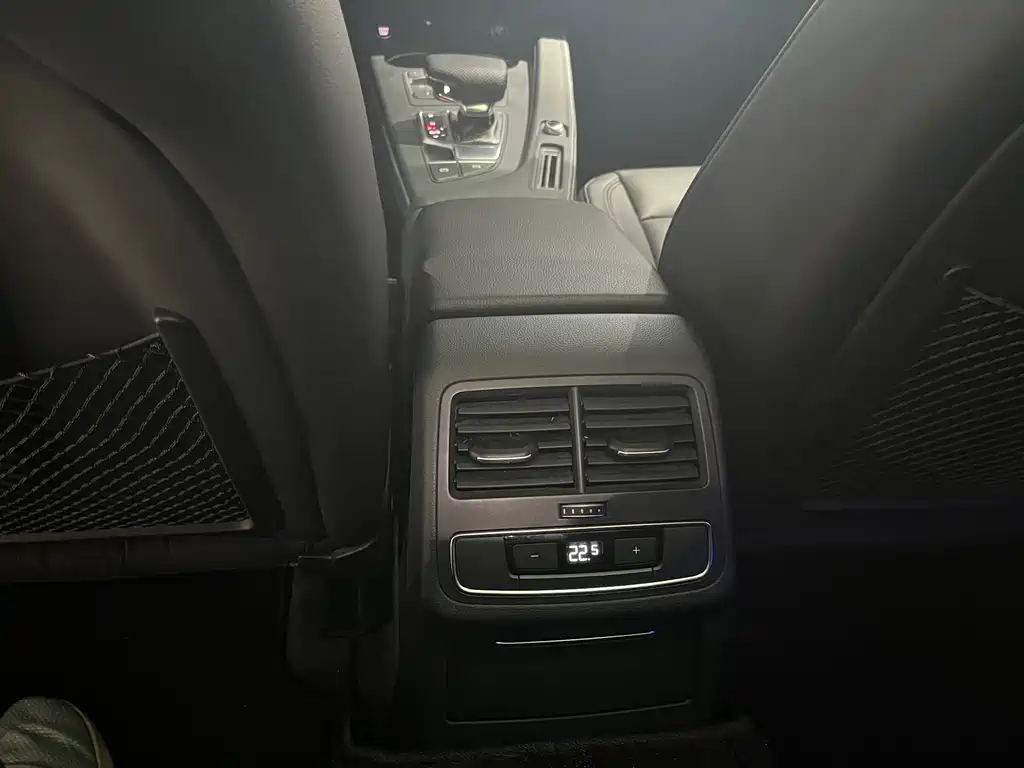 Audi Audi A4L 2019 45 TFSI quattro Sport Edition 2019 - thumbnail 16