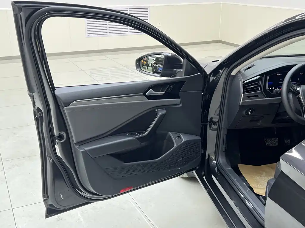 Volkswagen Volkswagen Sagitar 2021 280TSI DSG Comfortline 2022 - thumbnail 11