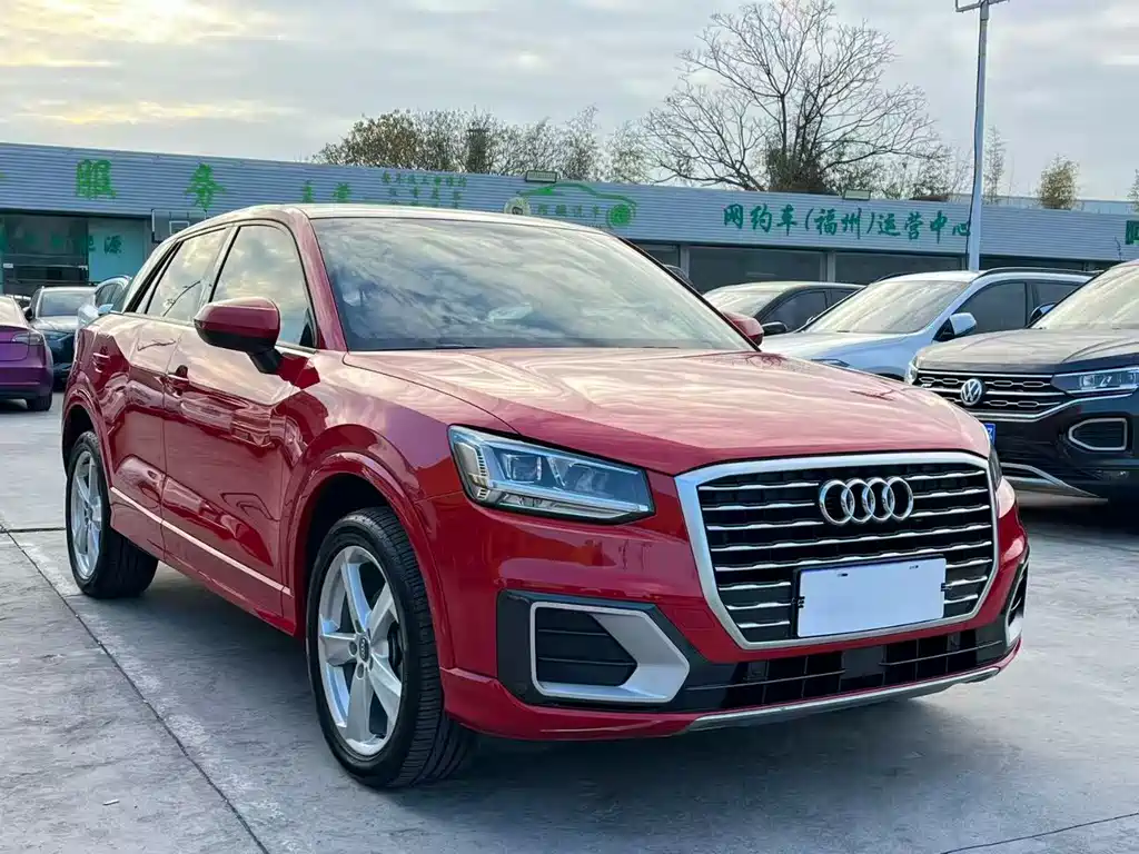 Audi Audi Q2L 2020 35 TFSI Fashion Elegant Model 2020 - thumbnail 3