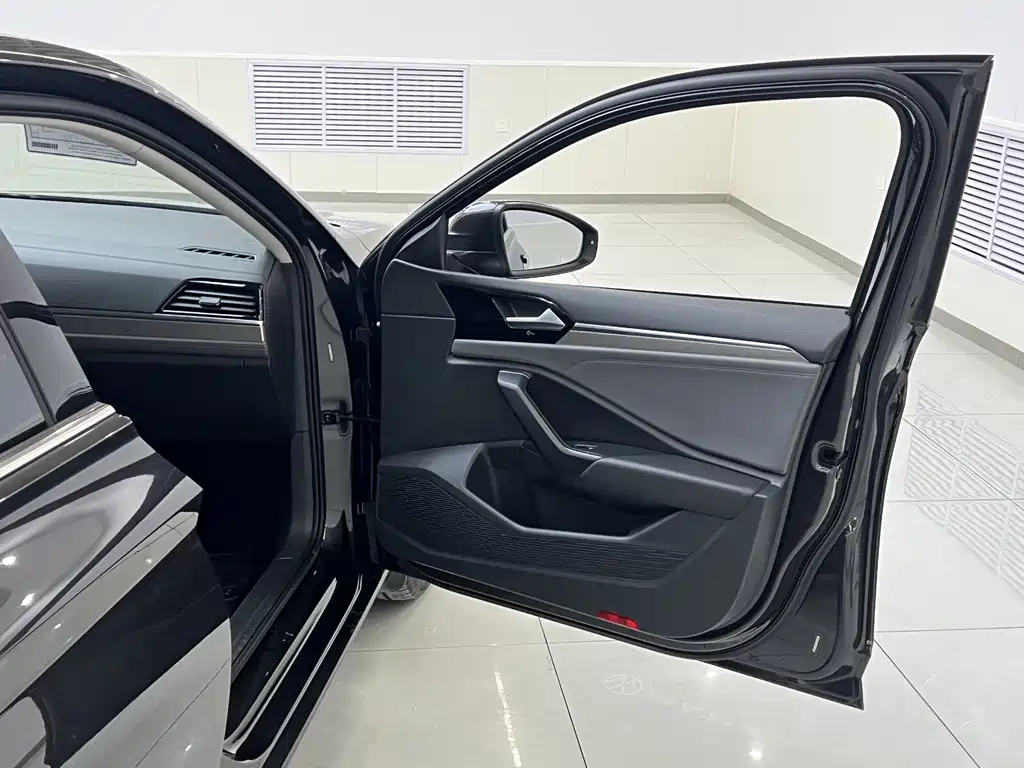 Volkswagen Volkswagen Sagitar 2021 280TSI DSG Comfortline 2022 - thumbnail 15