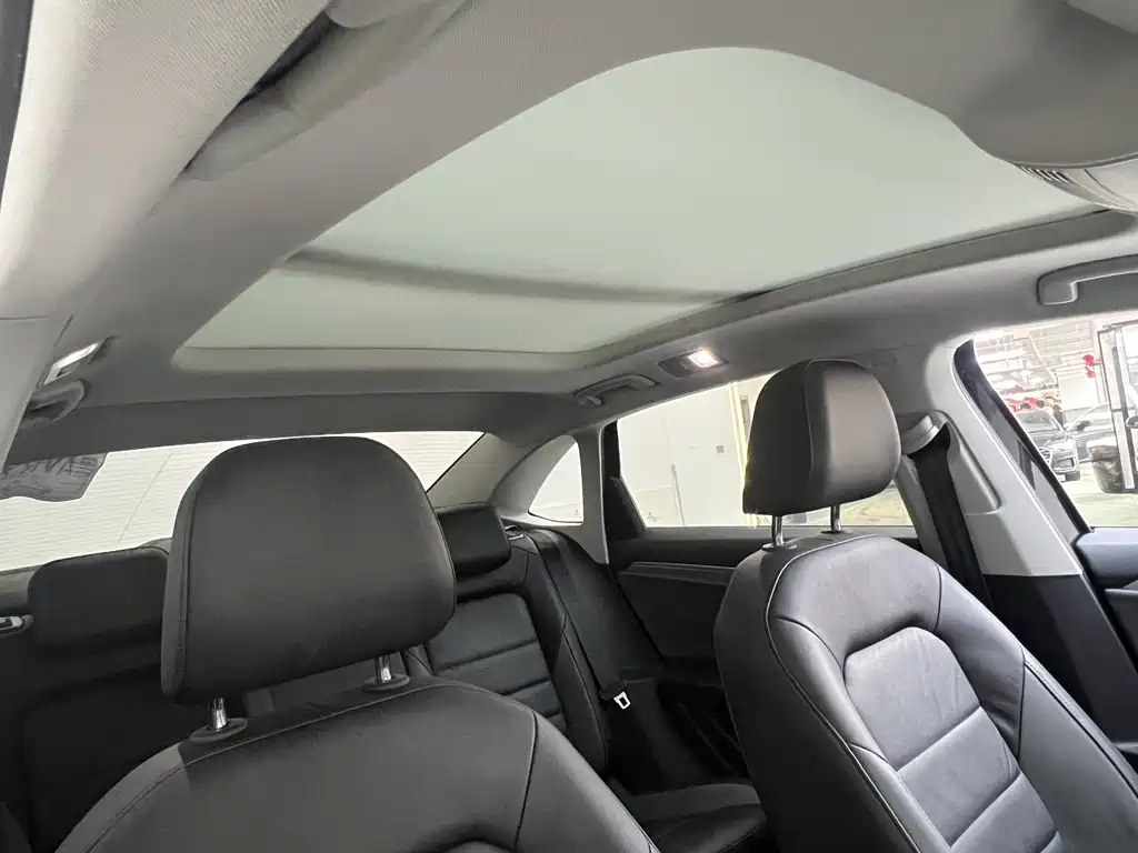 Volkswagen Volkswagen Sagitar 2021 280TSI DSG Comfortline 2022 - thumbnail 16