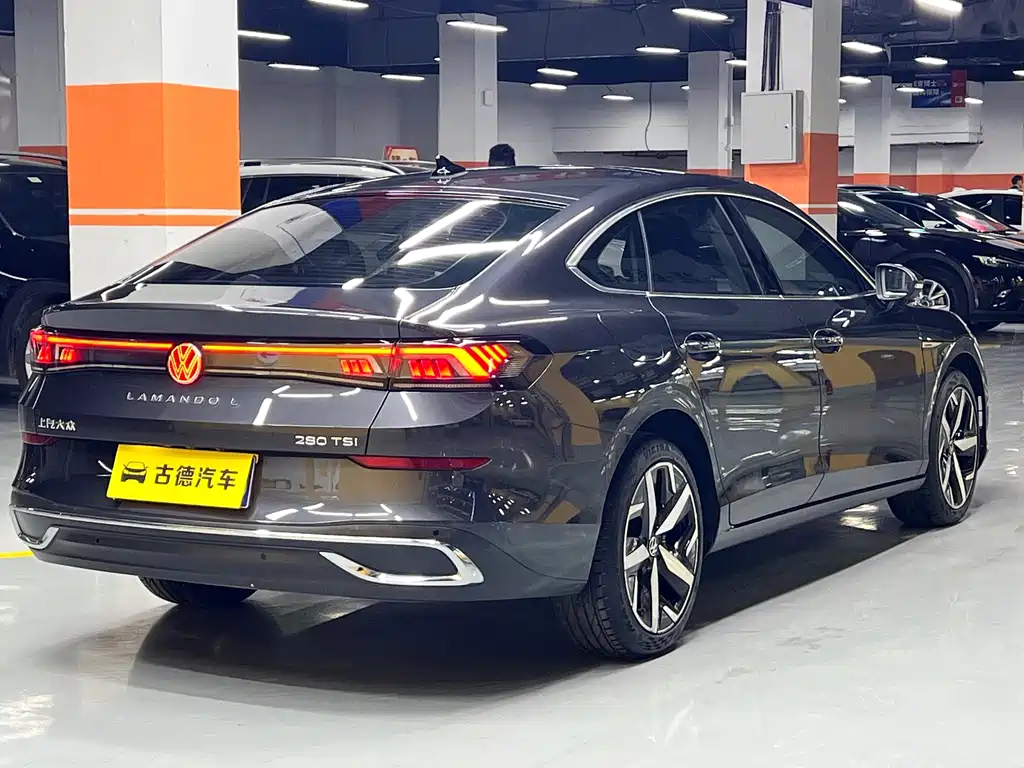 Volkswagen Lamando 2022 Lamando L 280TSI DSG Cool & Spicy Edition 2023 - thumbnail 7