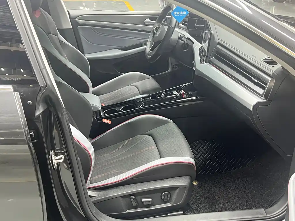 Volkswagen Lamando 2022 Lamando L 280TSI DSG Cool & Spicy Edition 2023 - thumbnail 9