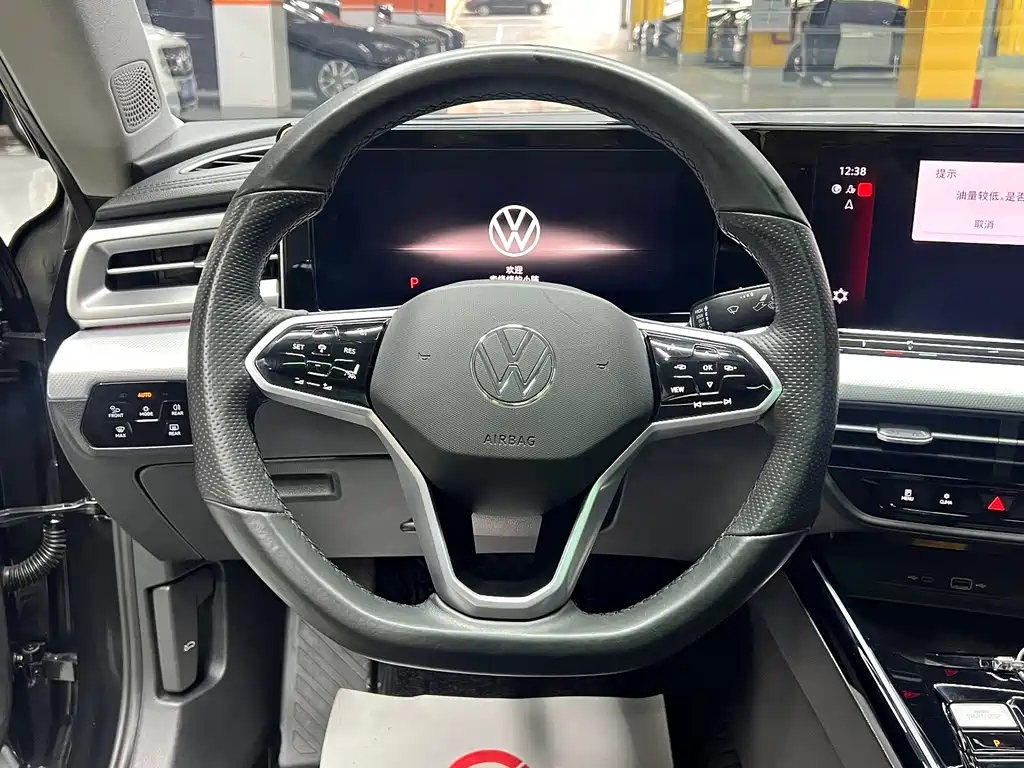 Volkswagen Lamando 2022 Lamando L 280TSI DSG Cool & Spicy Edition 2023 - thumbnail 16