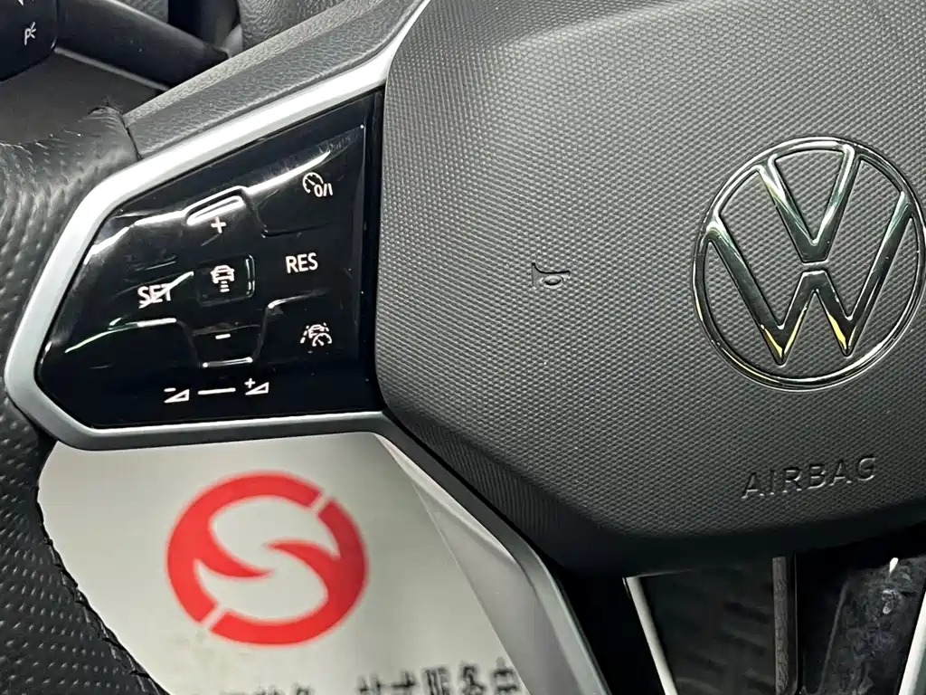 Volkswagen Lamando 2022 Lamando L 280TSI DSG Cool & Spicy Edition 2023 - thumbnail 28