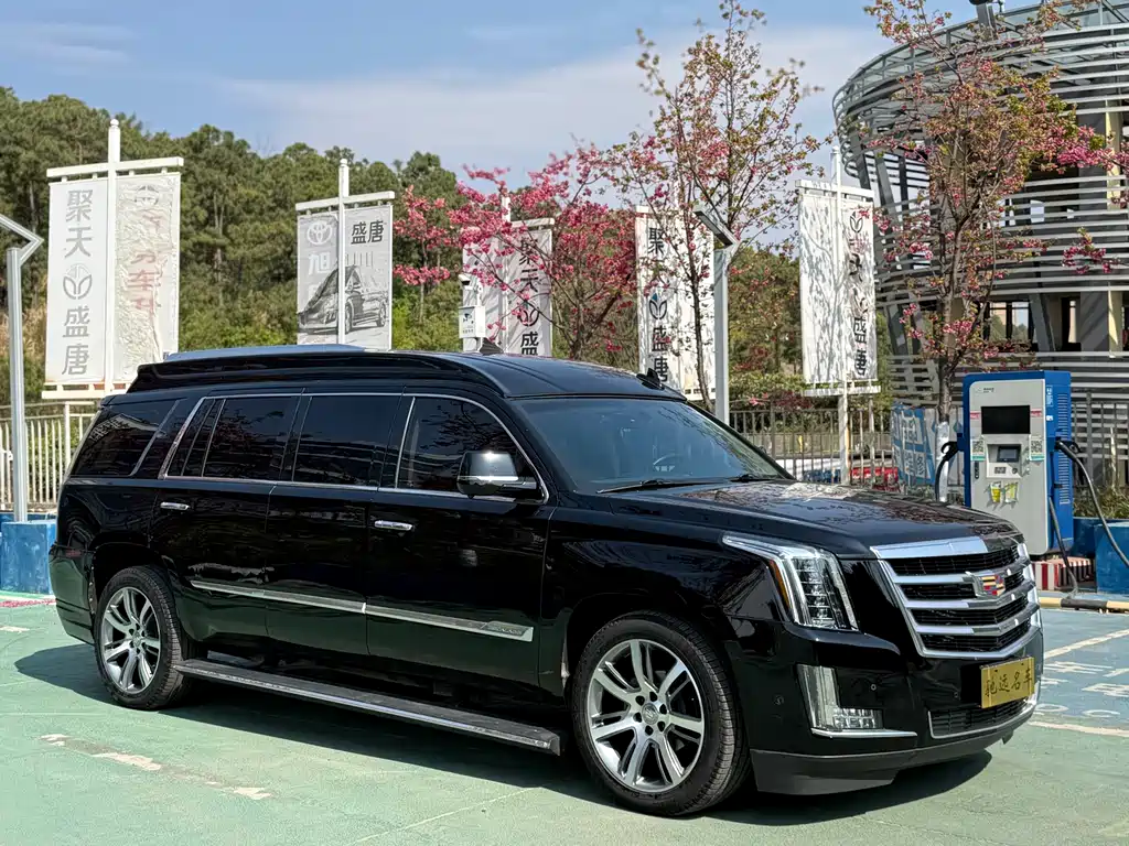 Cadillac Cadillac Escalade 2017 6.2L Presidential Edition US Specification 2019 - thumbnail 3