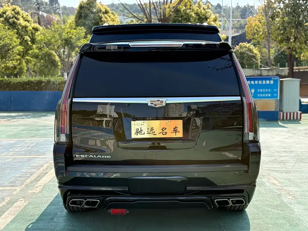 Cadillac Cadillac Escalade 2017 6.2L Presidential Edition US Specification 2019 - thumbnail 16