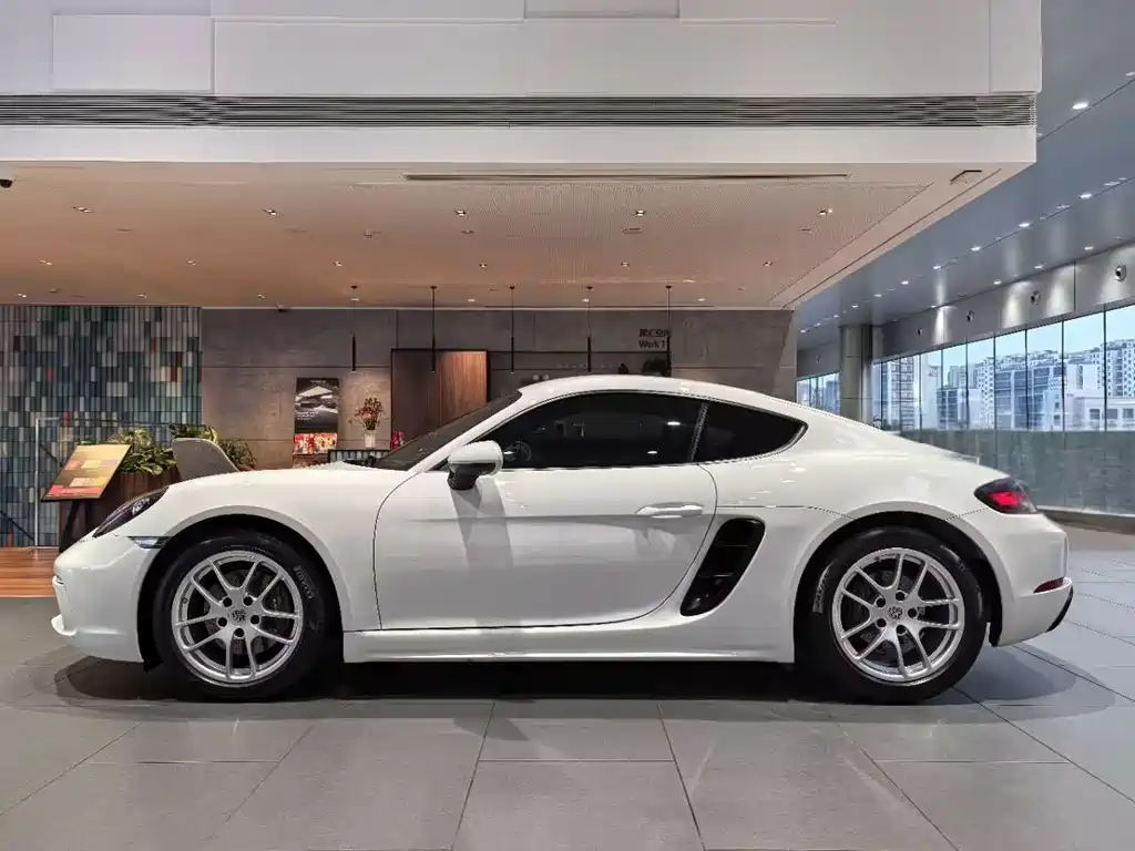 Porsche Porsche 718 2022 Cayman 2.0T 2023 - thumbnail 2