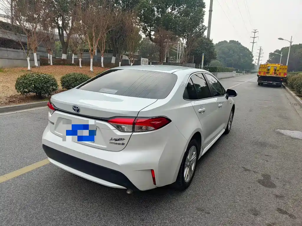 Toyota Toyota Corolla 2022 Hybrid 1.8H E-CVT Luxury Edition 2023 - thumbnail 4