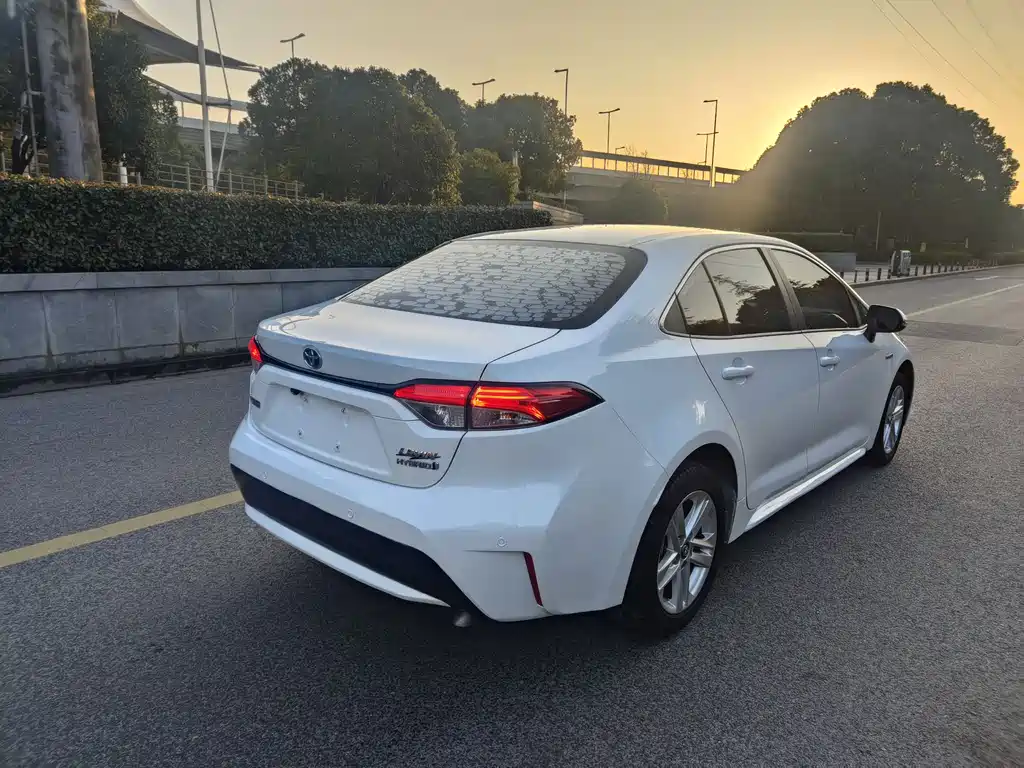 Toyota Toyota Corolla 2022 Hybrid 1.8H E-CVT Advanced Edition 2022 - thumbnail 4